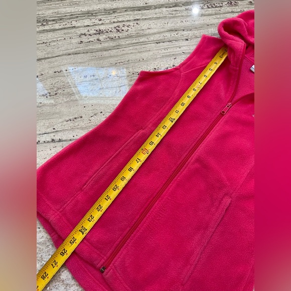 Columbia, bright pink zip up fleece vest, size small - Picture 5 of 6